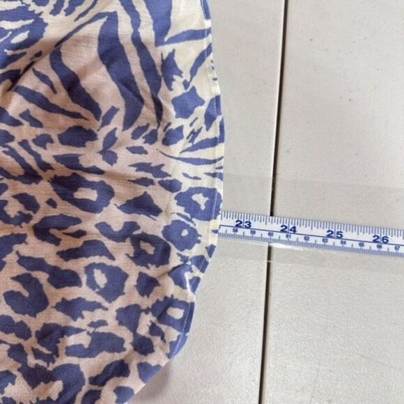 Rails Brinley Blue Mixed Animal Top Size Medium Crinkle Crepe Cheetah Zebra - Picture 6 of 14
